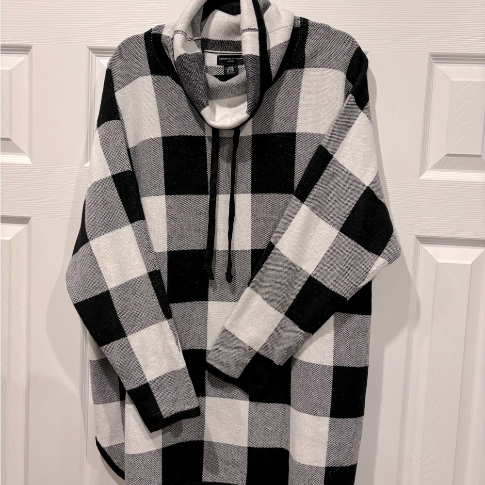 Women’s Sweater.  Black & White. Perfect Coverage with Leggings or Slacks.